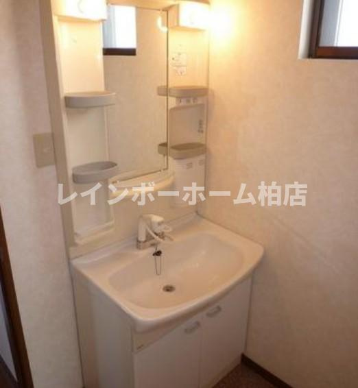 第6ビューストーンハイムの洗面所|忙しい朝には欠かせない洗面所です