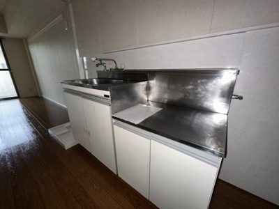 【キッチン】 | セントラルコーポ・クロッカス | 別部屋の写真になります。