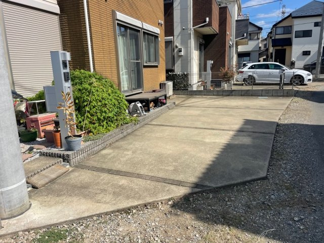 川越市豊田町一丁目　中古戸建の前面道路含む現地写真