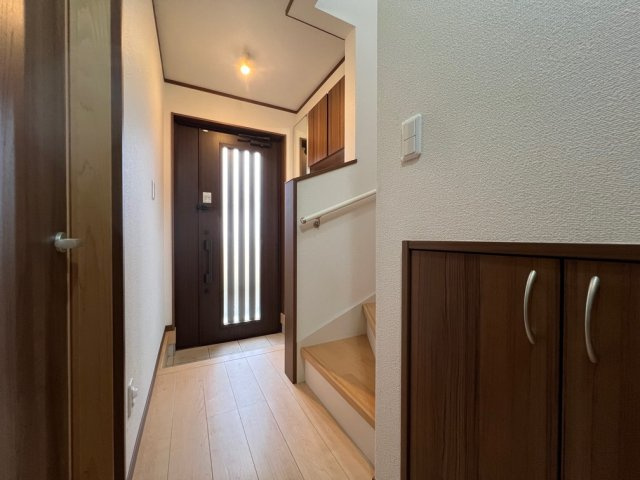 川越市豊田町一丁目　中古戸建の玄関