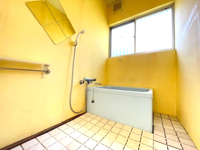 鹿嶋物件の浴室