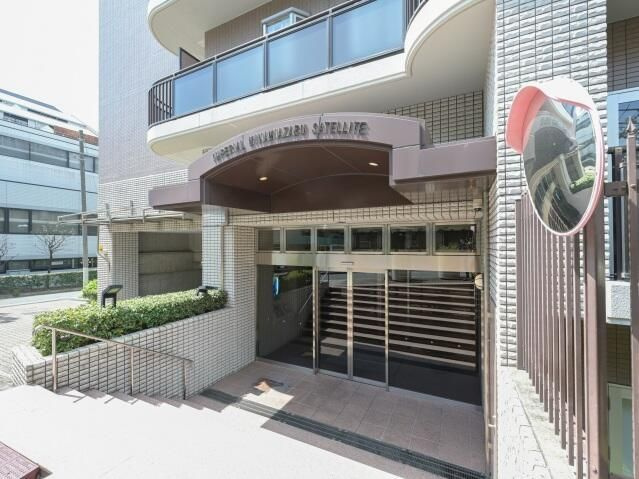 インペリアル南麻布サテライトのエントランス
