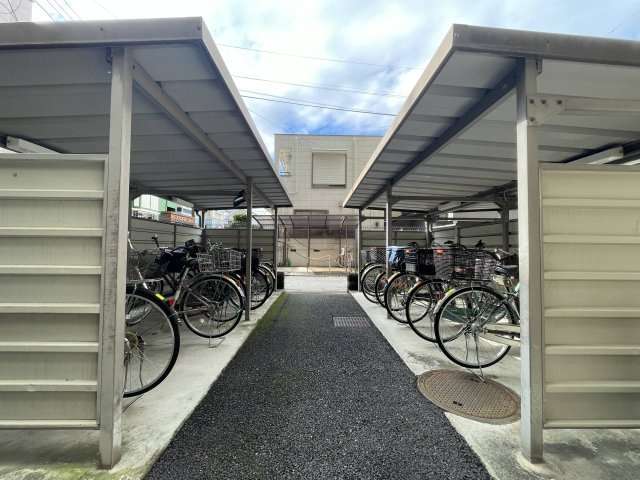 ローヤルシティ草加第２の駐輪場