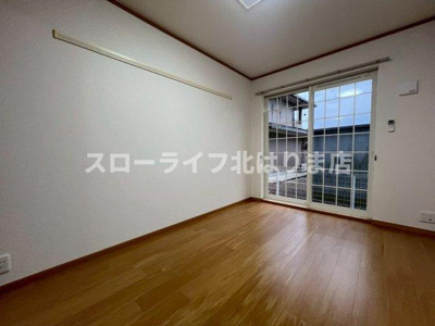 【洋室】 | ヴィラ・ポポラーレⅡ