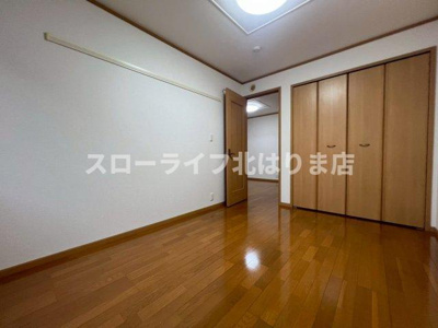 【洋室】 | ヴィラ・ポポラーレⅡ