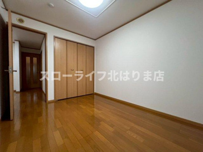 【洋室】 | ヴィラ・ポポラーレⅡ