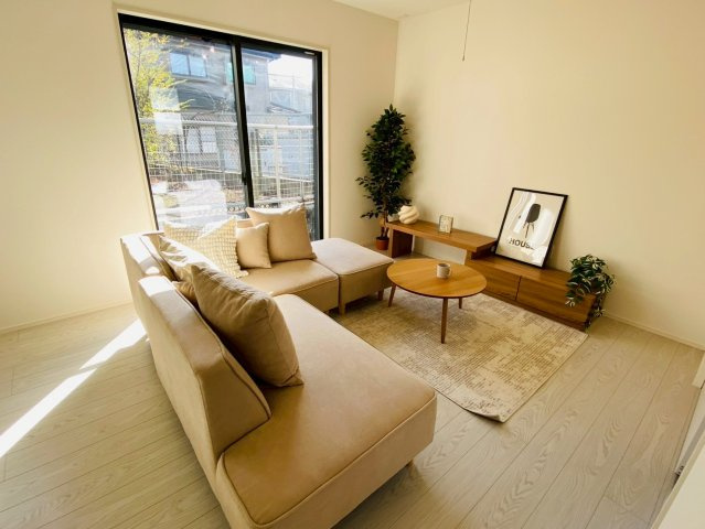 よかタウン／東区健軍３丁目２期／１号棟の居間・リビング