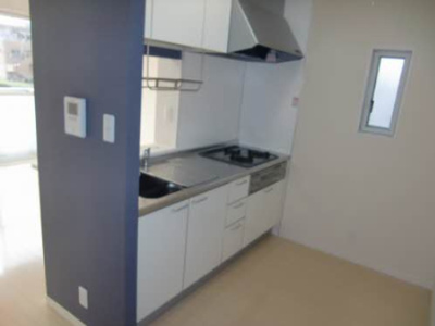 【キッチン】 | シャーメゾンＹＡＭＡＴＯ | 反転間取り別部屋写真です。