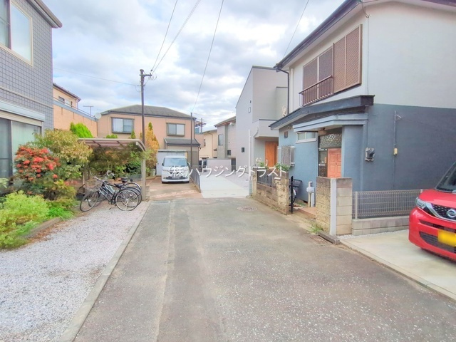 仲介手数料無料　所沢市狭山ヶ丘2丁目・新築全1棟の前面道路含む現地写真