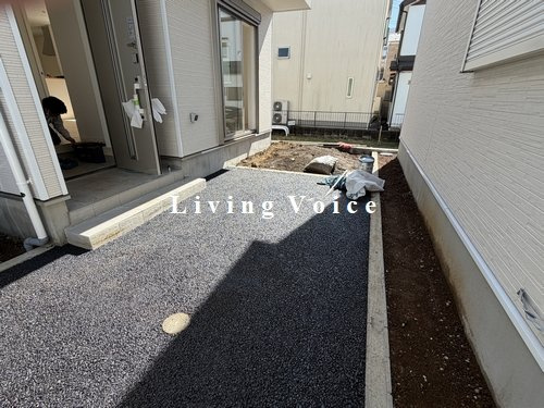 【居間・リビング】 | 【仲介手数料０円】厚木市旭町第2　新築一戸建て　2号棟　全3棟 | 厚木市旭町第2　新築一戸建て　全3棟