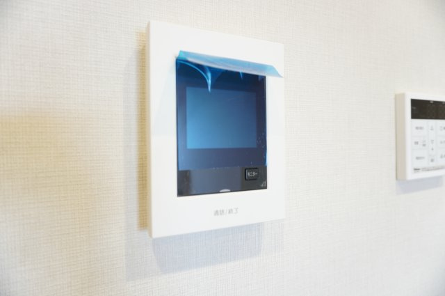 日商岩井草加マンションのセキュリティ|TVモニター付きインターフォン