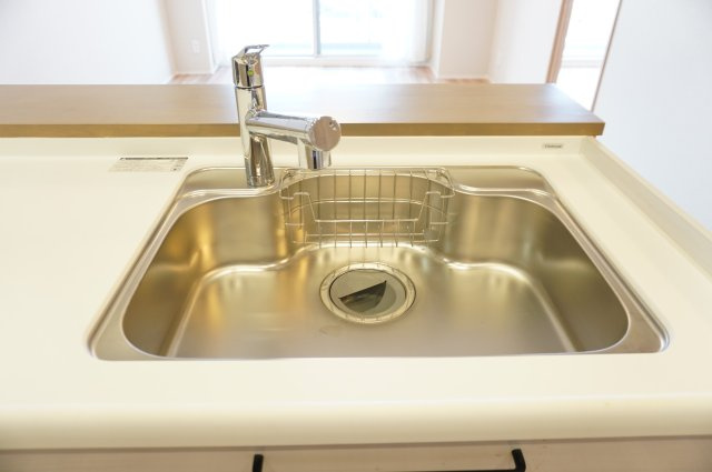 日商岩井草加マンションのキッチン