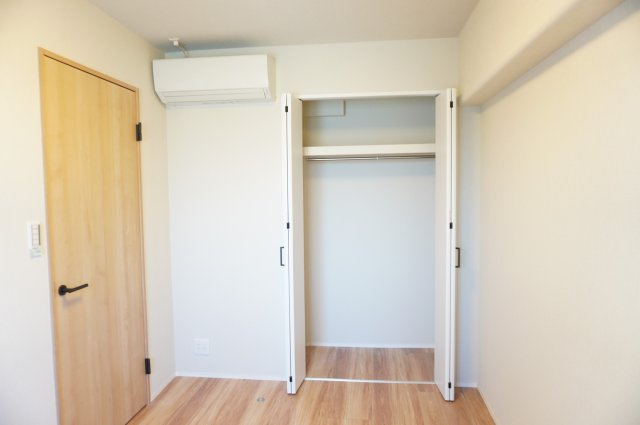 日商岩井草加マンションの収納