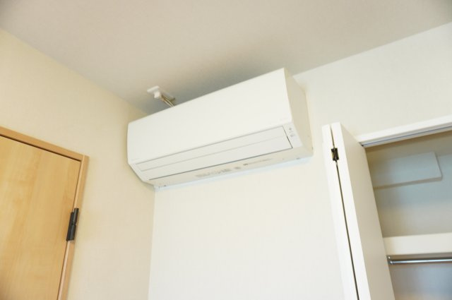 日商岩井草加マンションのその他|エアコン