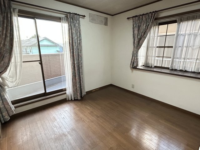 西大泉4-4-20貸家の居間・リビング