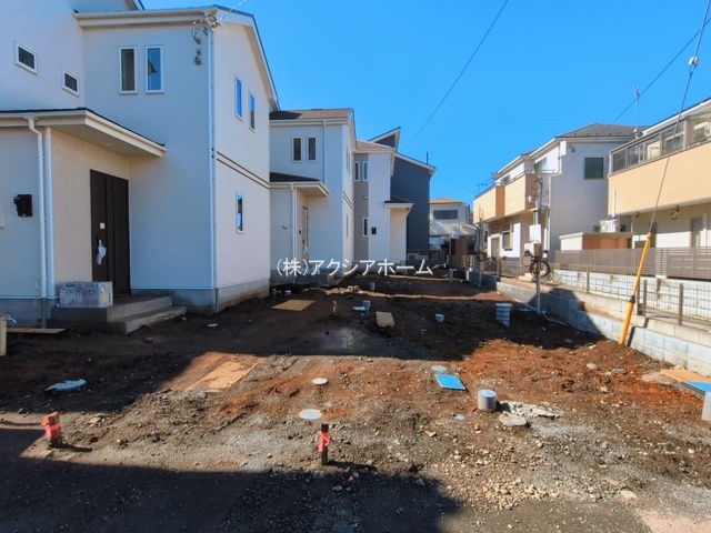 入間市小谷田1丁目・全3棟　新築一戸建　B号棟の前面道路含む現地写真|2025年12月15日撮影