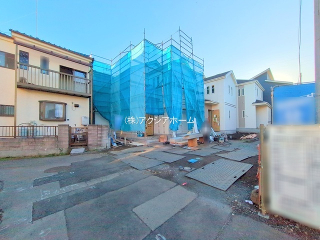 入間市小谷田1丁目・全3棟　新築一戸建　B号棟の駐車場|現地写真（2025/11/19撮影）