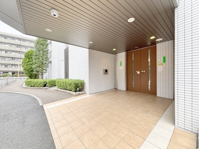 ルネ・フロンティアマークスのエントランス