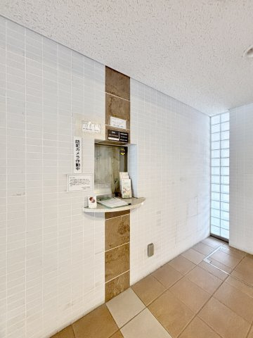 ルネ・フロンティアマークスの受付