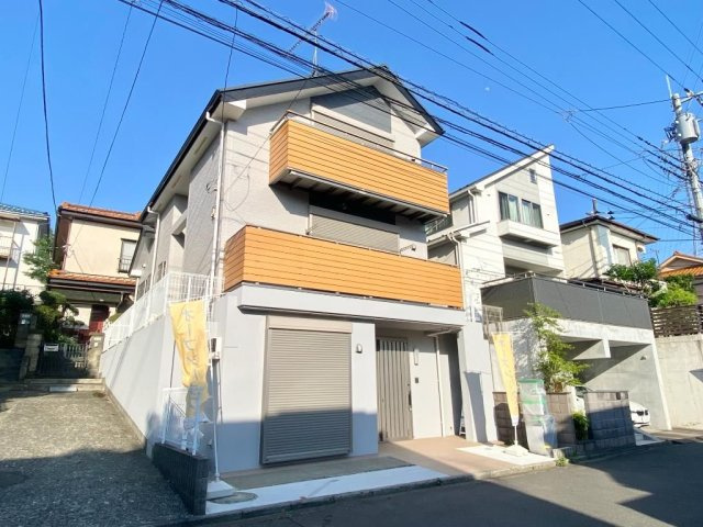 横浜市青葉区新石川4丁目　中古戸建