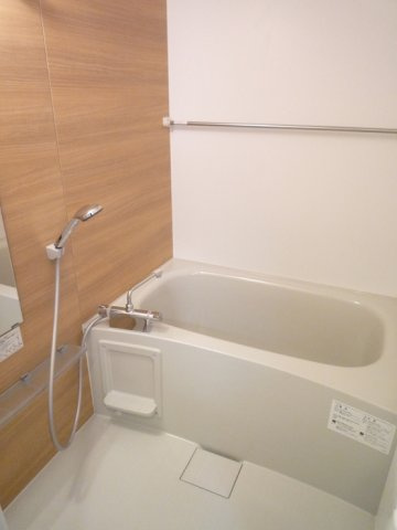 Bright Halu 　westの浴室