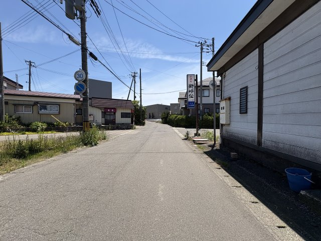 【外観】 | 【建築条件なし】大仙市大曲福見町 82.58坪 二方向道路の角地物件