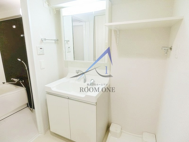 レオーネ上野入谷の洗面所|洗面台です。