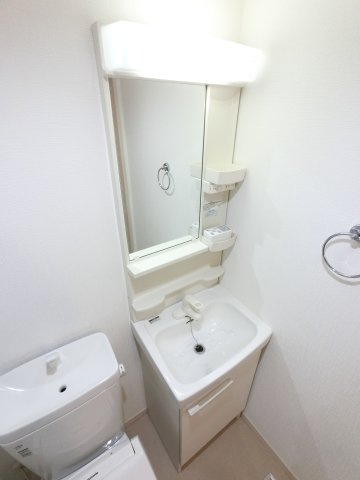 ＬＵＣＥ東船橋の独立洗面台