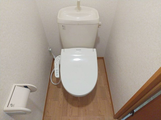 ズオン・ゼロのトイレ