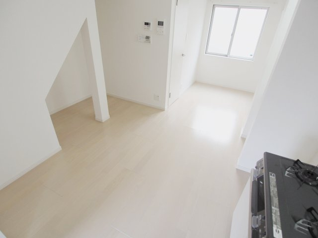 ポルトボヌール府中弐番館の居間・リビング