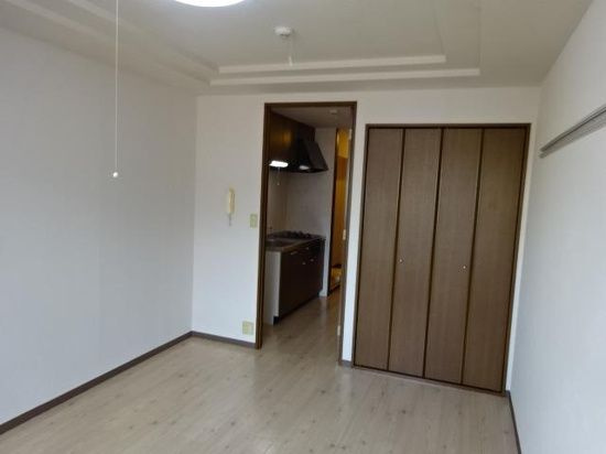 パブリック一番館　　　刈谷市近郊の賃貸はクラスホーム刈谷店の居間・リビング