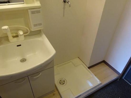 パブリック一番館　　　刈谷市近郊の賃貸はクラスホーム刈谷店の独立洗面台