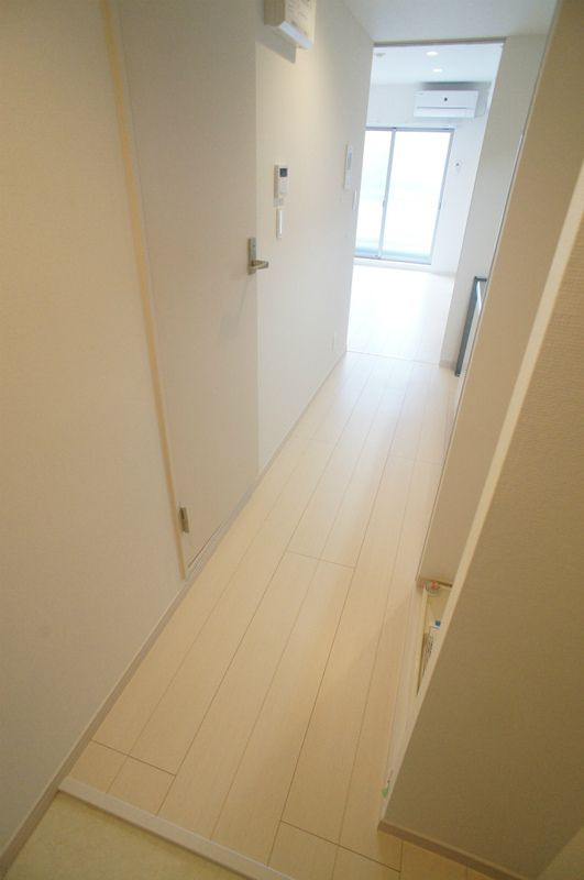 リブリ・欅の玄関