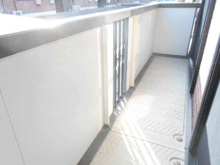 ファミーユつくば ＡＢＣのバルコニー|Ａ103 ﾊﾞﾙｺﾆｰ