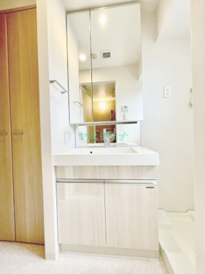 【洗面所】 | スカイコート上野稲荷町 | 洗面台