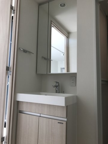 ラグディア高輪の独立洗面台