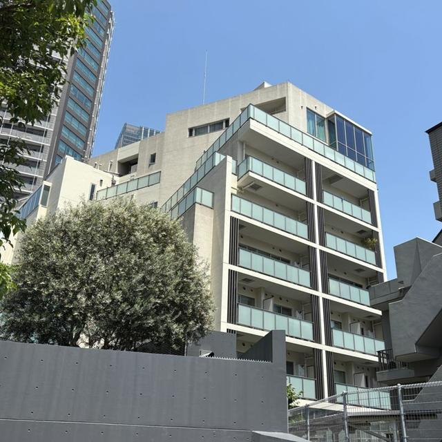 六本木エムケイアートレジデンスの外観