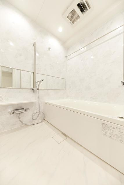 ＧＲＡＮＰＡＳＥＯ西麻布Ⅱの浴室|※写真は同タイプ住戸です。