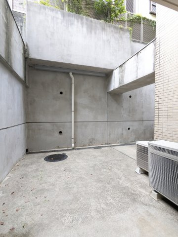 ベルジューレ高輪の駐車場