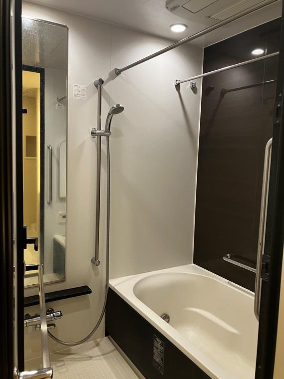 ＧＬＯＢＡＬ　ＦＲＯＮＴ　ＴＯＷＥＲの浴室