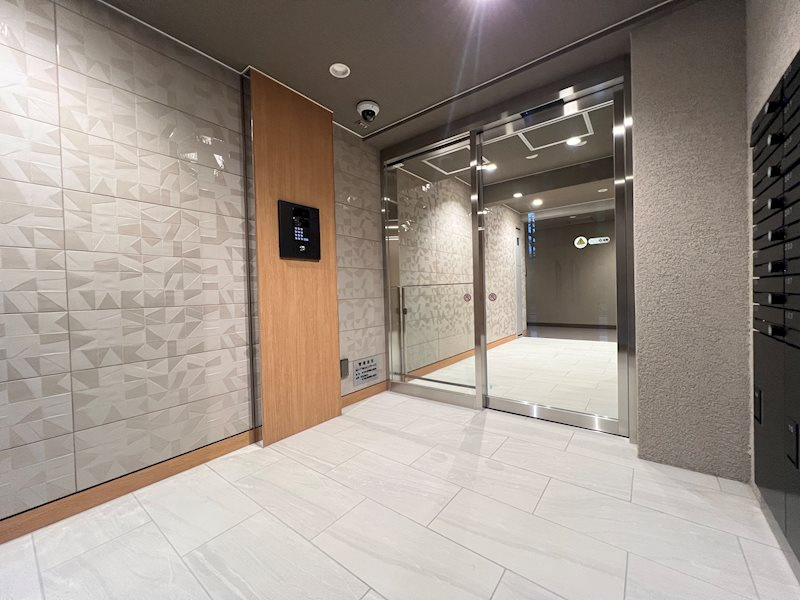 HY's武蔵境のエントランス