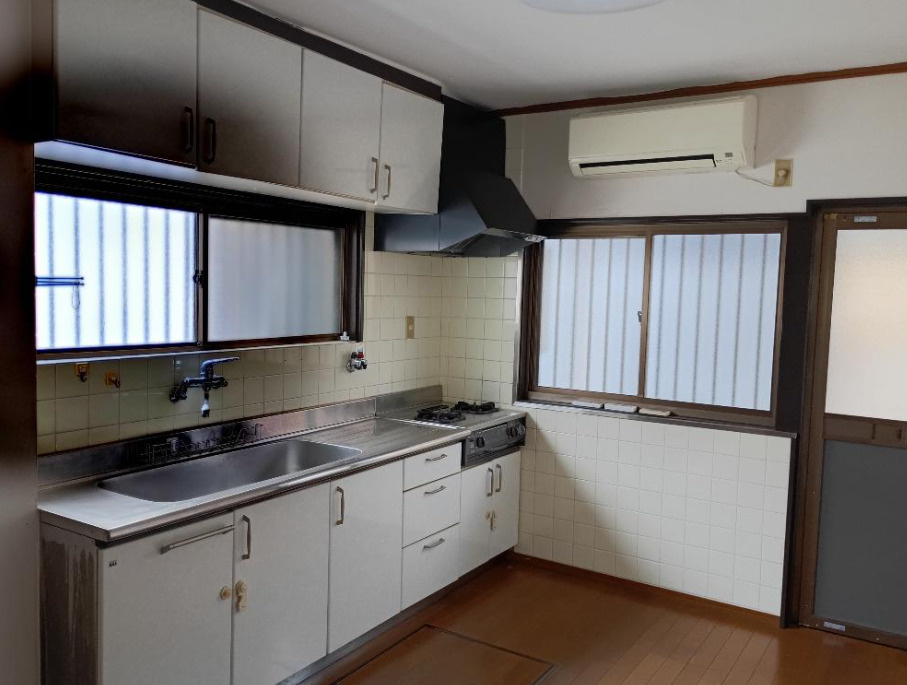 岩屋北町貸戸建住宅のキッチン