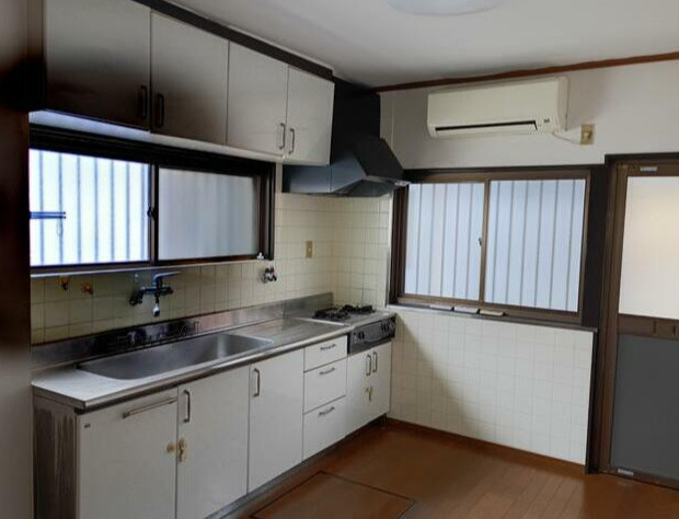 岩屋北町貸戸建住宅のキッチン
