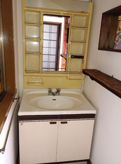岩屋北町貸戸建住宅の洗面所