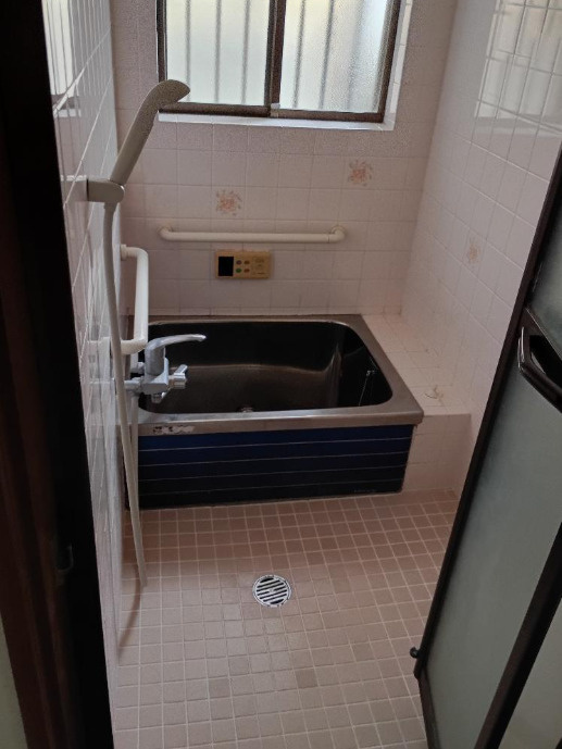 岩屋北町貸戸建住宅の浴室