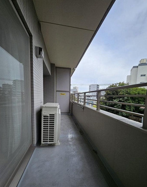 【バルコニー】