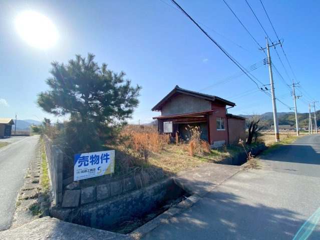 安来市飯梨町土地