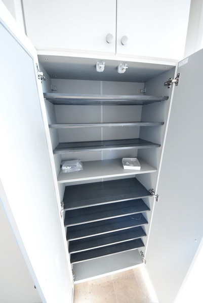 メイソンズ　ガーデンの玄関