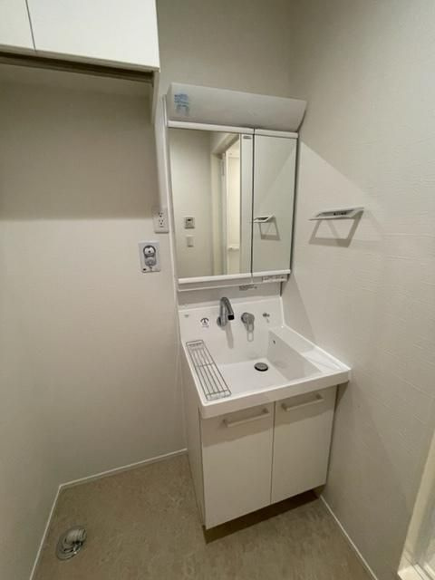 メイソンズ　ガーデンの独立洗面台