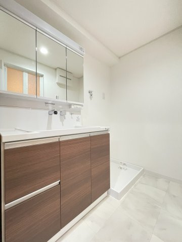 アルモード京都西院の洗面所